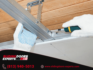 Sliding doors track repair Largo
